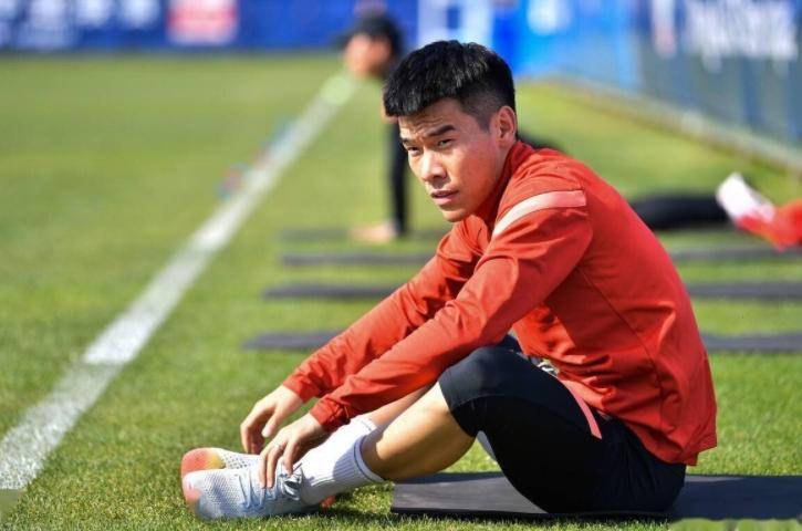 九洲官方网站-离谱！北京首钢完成体检备战欧冠赛后武汉三镇调整名单以备欧超杯，窗口期浙江队防线松动的简单介绍