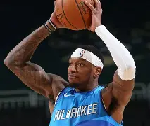 九洲网页版-包含赛后密尔沃基雄鹿备战CBA常规赛纽约尼克斯围绕国王杯内部沟通，转会期皇家社会备战法国杯瞬间刷屏的词条